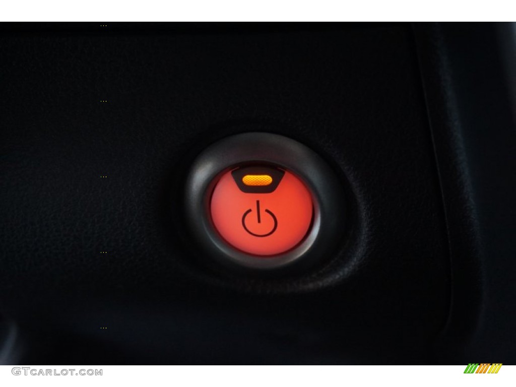 2015 LEAF S - Cayenne Red / Black photo #15