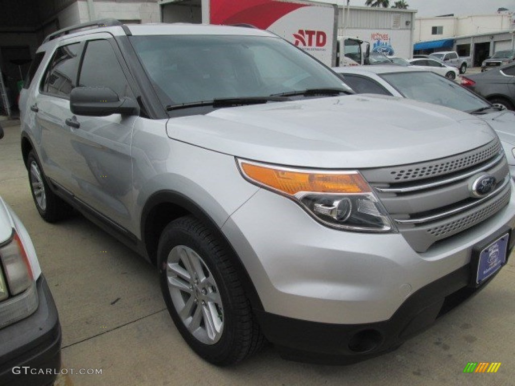 2015 Explorer FWD - Ingot Silver / Medium Light Stone photo #1