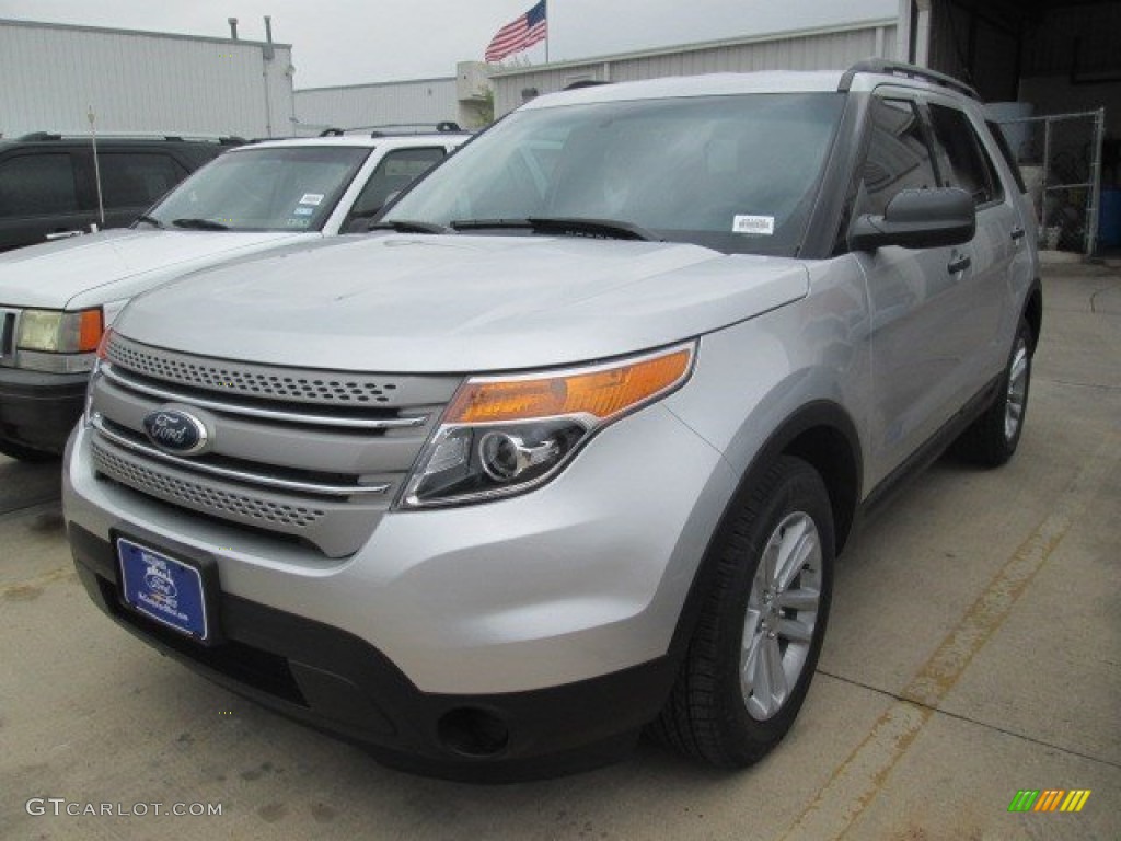 2015 Explorer FWD - Ingot Silver / Medium Light Stone photo #3