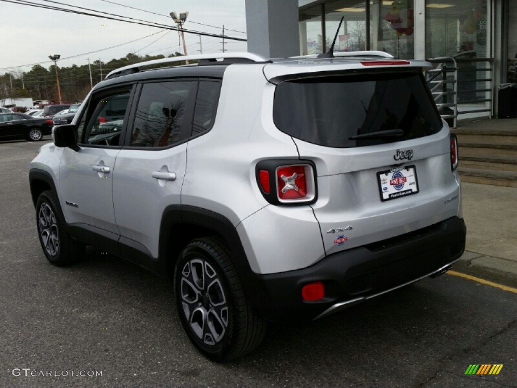 2015 Renegade Limited 4x4 - Glacier Metallic / Black photo #4