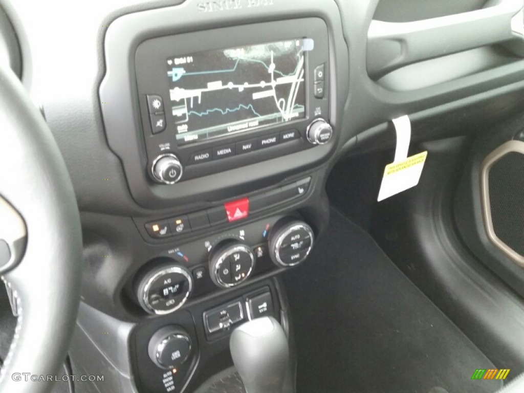 2015 Renegade Limited 4x4 - Glacier Metallic / Black photo #10