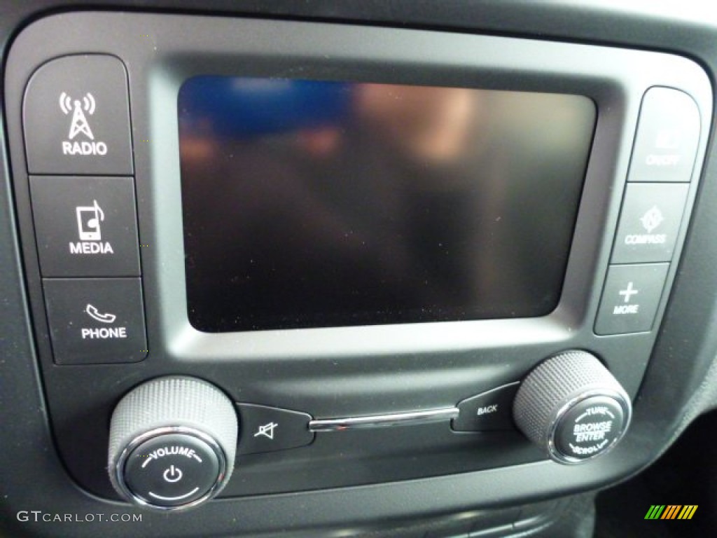 2015 Jeep Renegade Latitude 4x4 Controls Photo #102511580