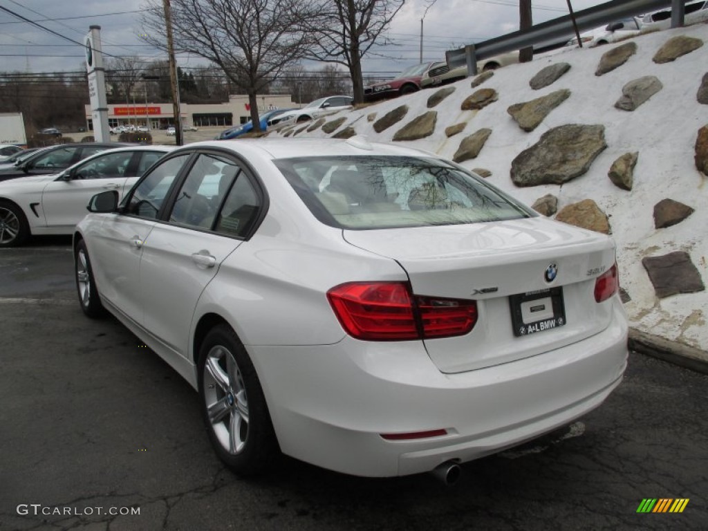2015 3 Series 320i xDrive Sedan - Alpine White / Venetian Beige photo #4