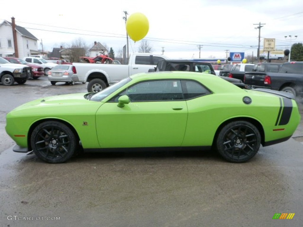 2015 Challenger R/T Scat Pack - Sublime Green Pearl / Black photo #2