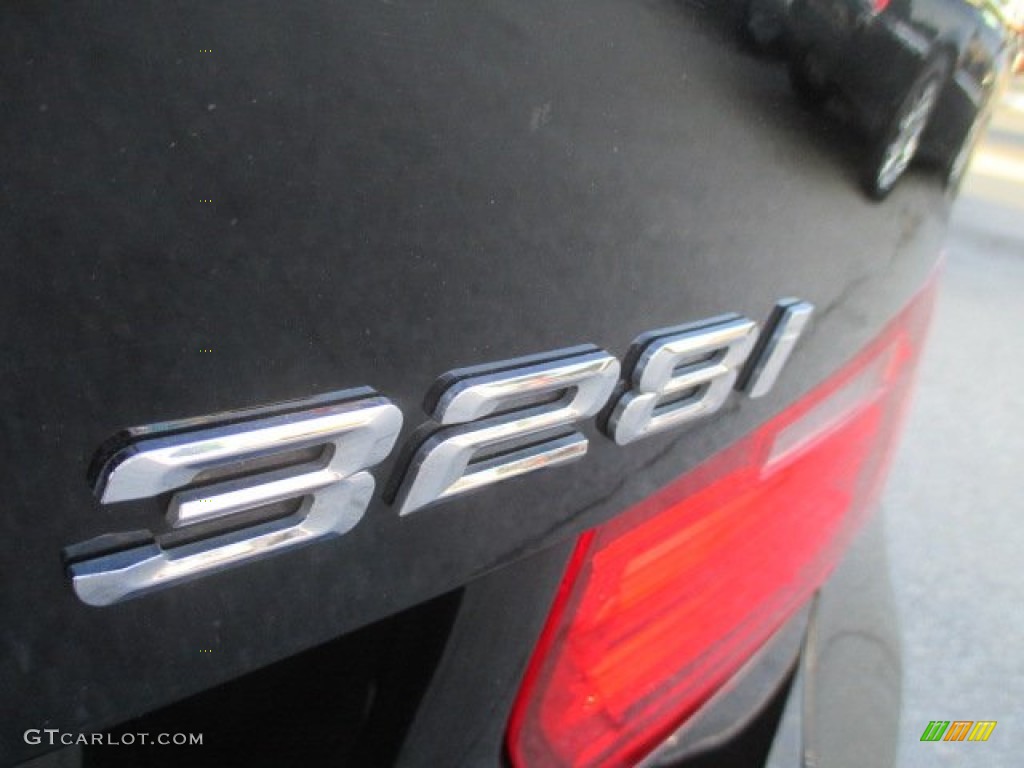 2013 3 Series 328i xDrive Sedan - Jet Black / Black photo #31