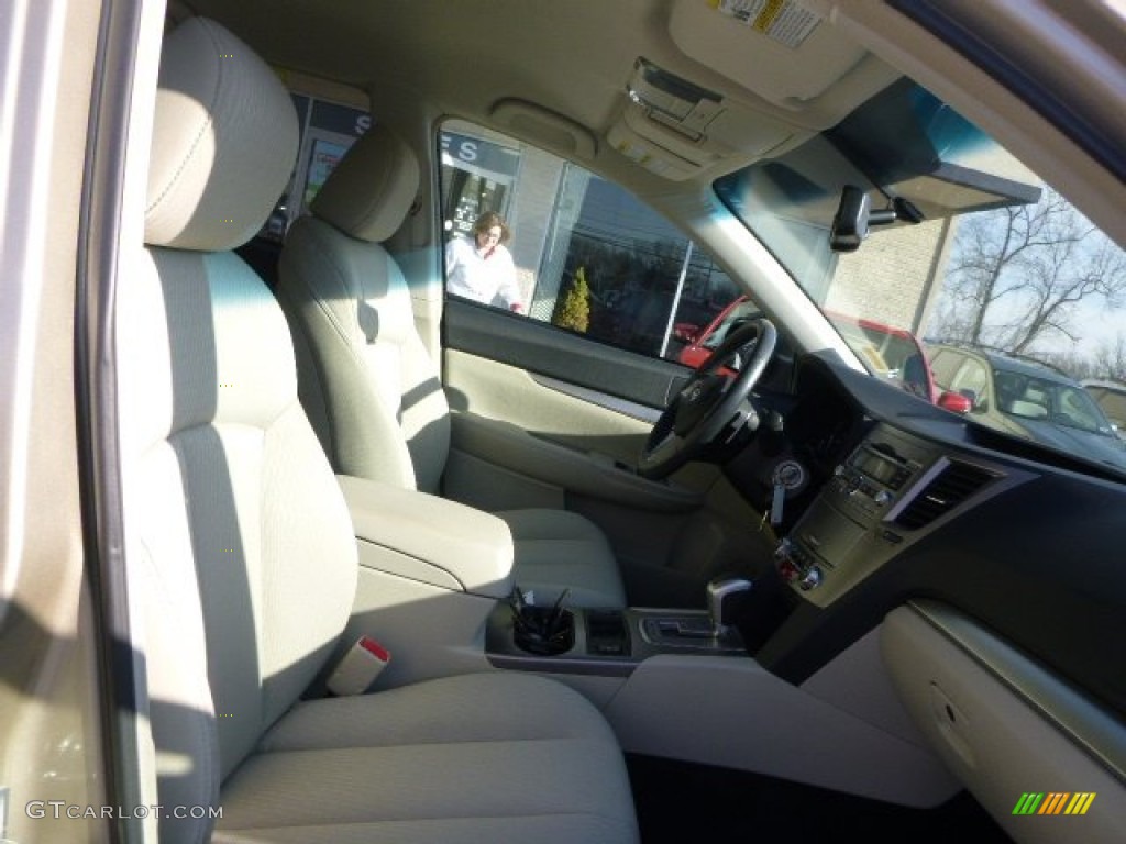 2010 Outback 2.5i Premium Wagon - Harvest Gold Metallic / Warm Ivory photo #10