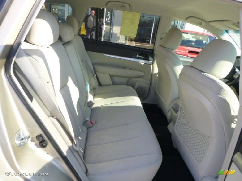 2010 Outback 2.5i Premium Wagon - Harvest Gold Metallic / Warm Ivory photo #11