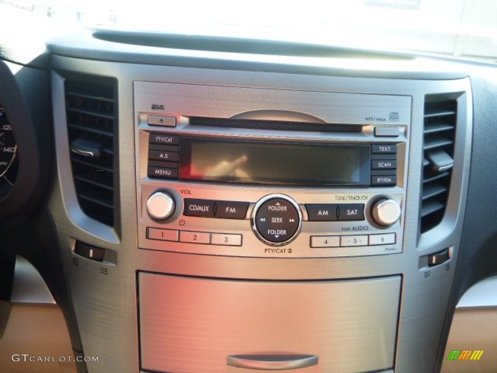 2010 Outback 2.5i Premium Wagon - Harvest Gold Metallic / Warm Ivory photo #18