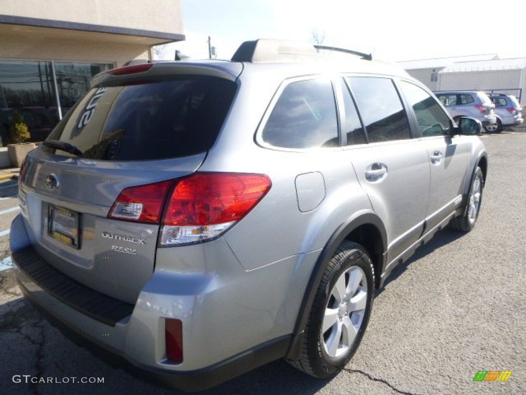 2011 Outback 2.5i Limited Wagon - Steel Silver Metallic / Off Black photo #3