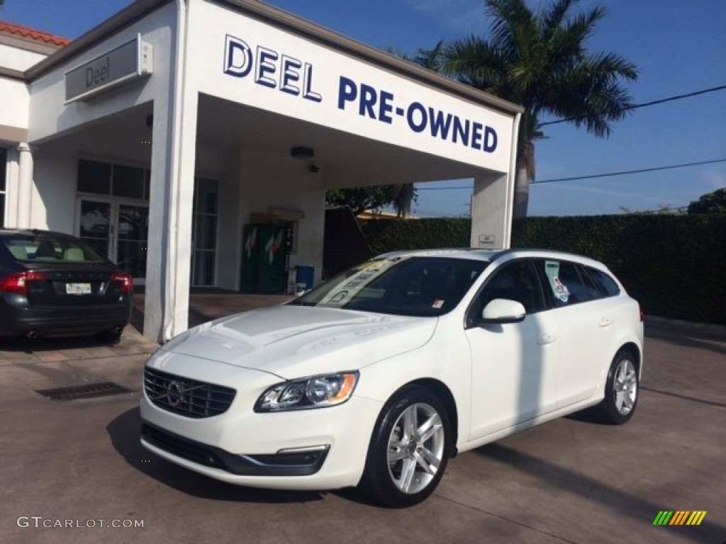 2015 V60 T5 Drive-E - Ice White / Off-Black photo #1