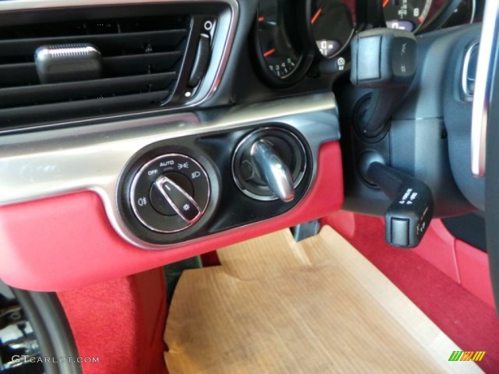 2015 Porsche 911 Turbo Cabriolet Controls Photo #102522836