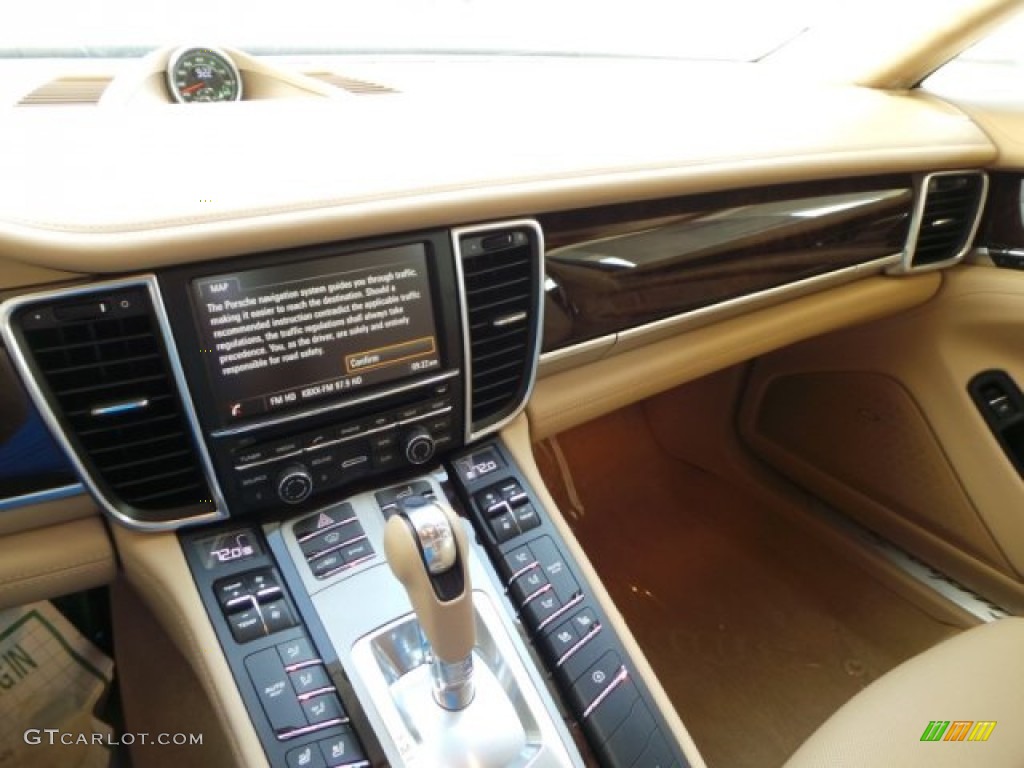 2015 Porsche Panamera Turbo S Controls Photo #102525647