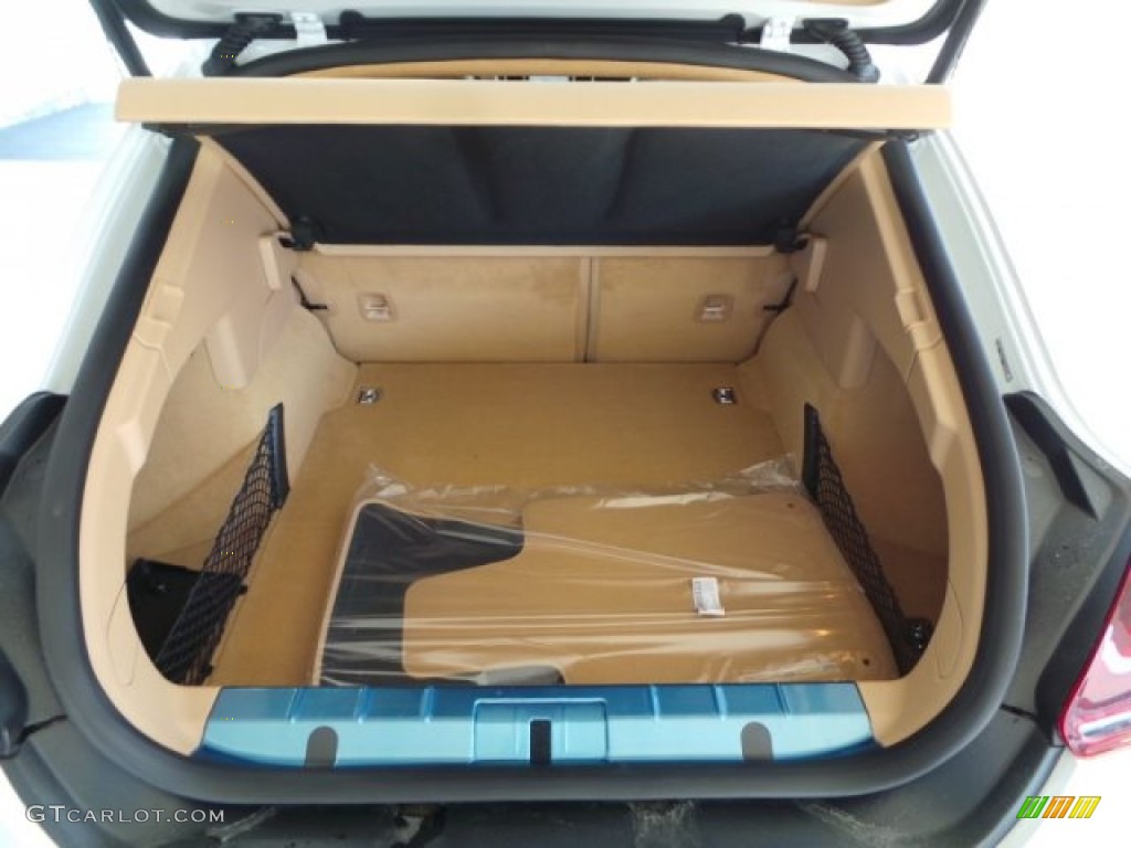 2015 Porsche Panamera Turbo S Trunk Photo #102525953