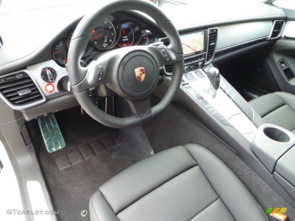 Black Interior 2015 Porsche Panamera Standard Panamera Model Photo #102526466