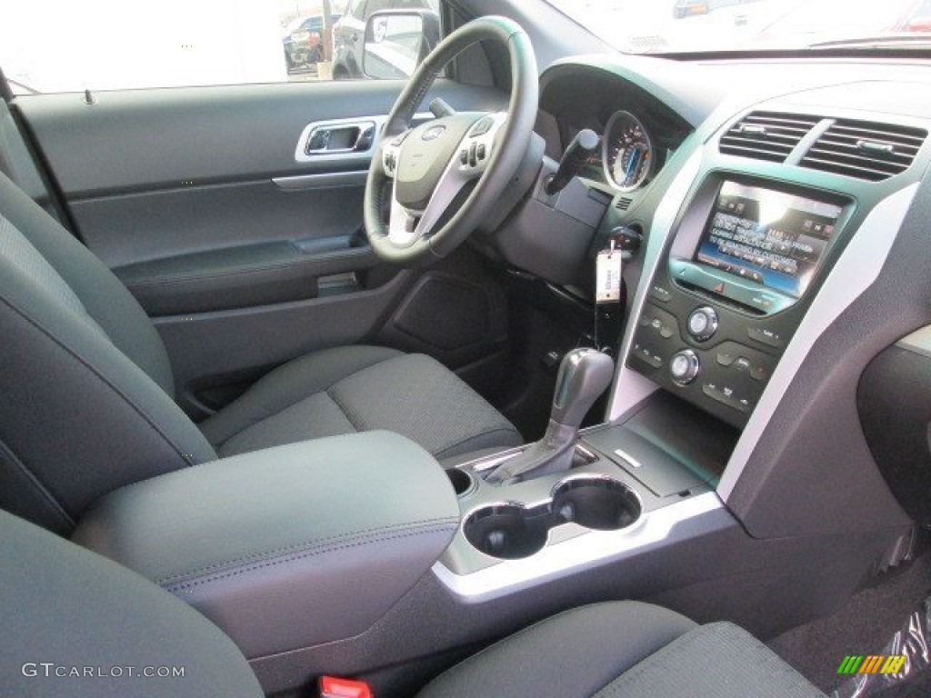 2015 Explorer XLT - Ingot Silver / Charcoal Black photo #13
