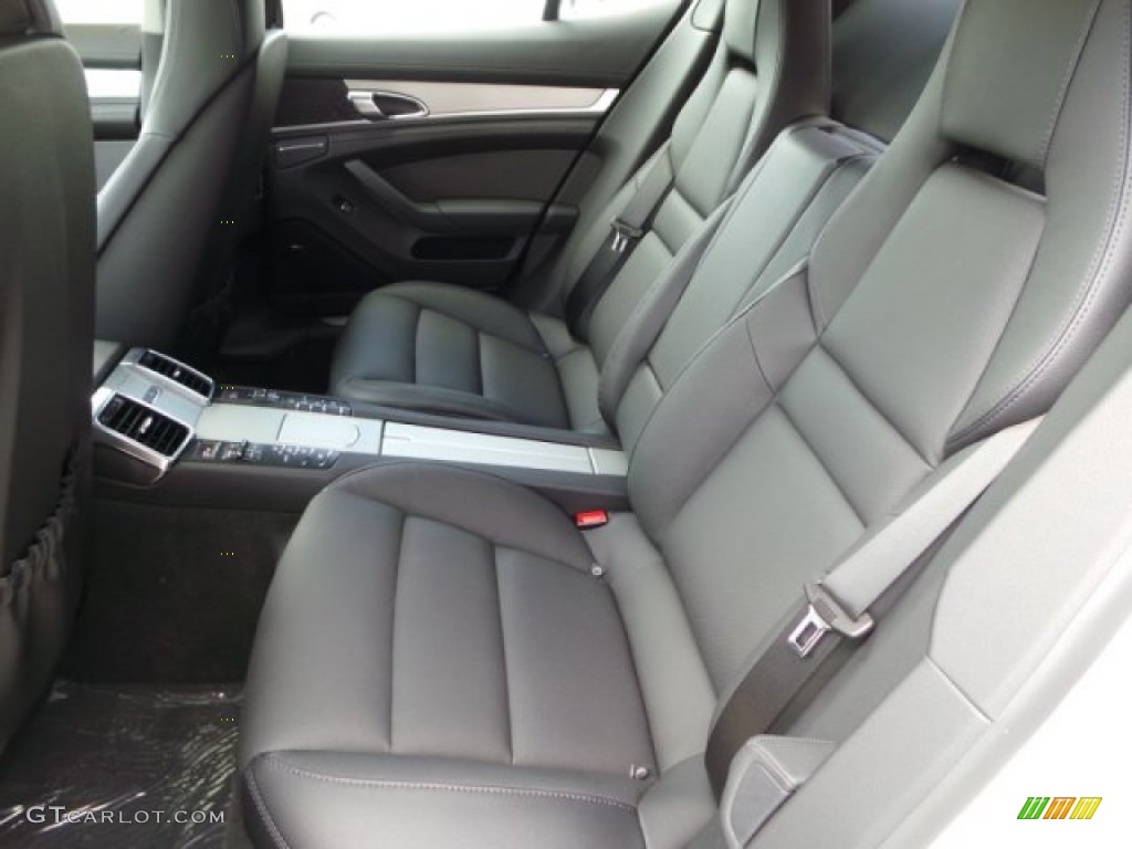 2015 Porsche Panamera Standard Panamera Model Rear Seat Photo #102526769