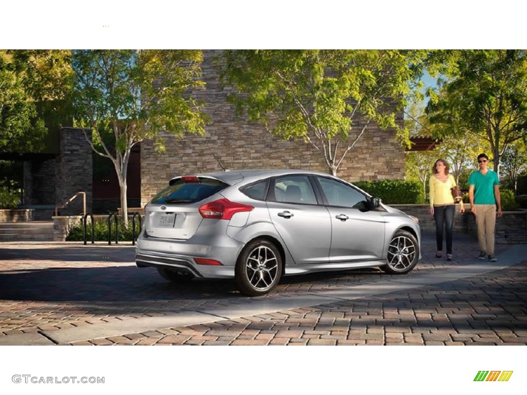 2015 Focus SE Sedan - Magnetic Metallic / Charcoal Black photo #10