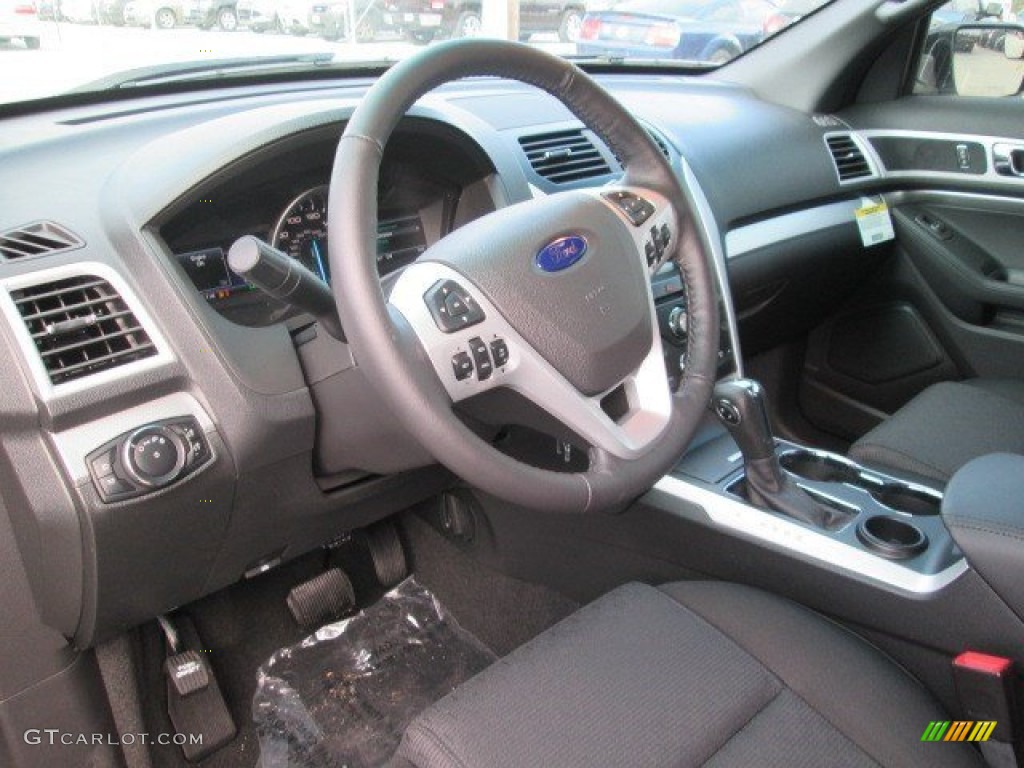 2015 Explorer XLT - Ingot Silver / Charcoal Black photo #45