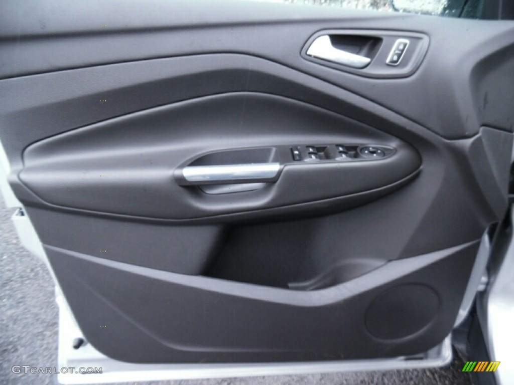 2015 Escape SE - Ingot Silver Metallic / Charcoal Black photo #13