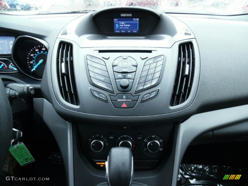 2015 Escape SE - Ingot Silver Metallic / Charcoal Black photo #18
