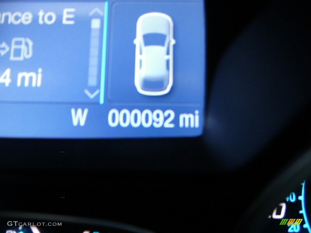2015 Escape SE - Ingot Silver Metallic / Charcoal Black photo #20