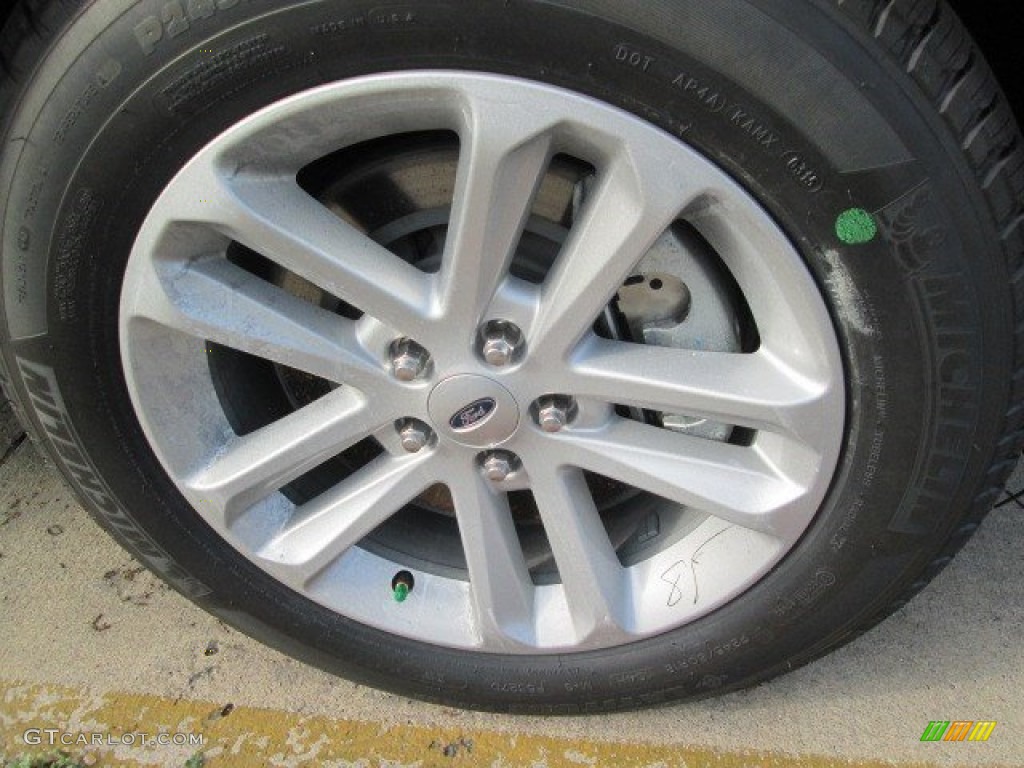 2015 Explorer XLT - Magnetic / Medium Light Stone photo #2