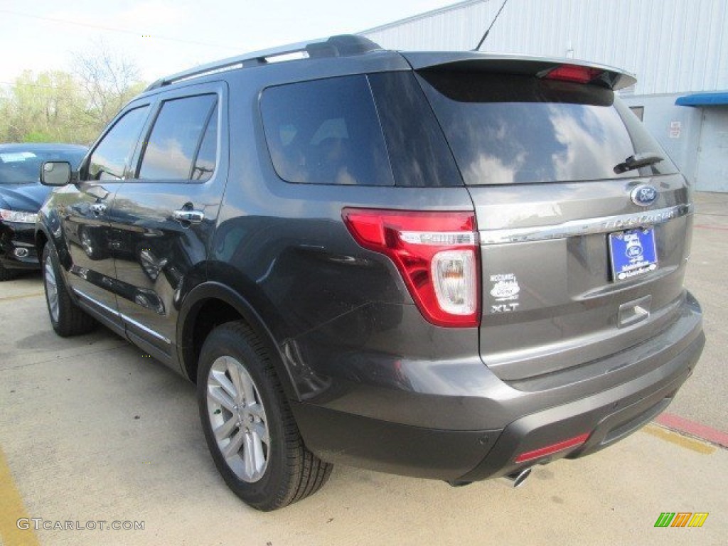 2015 Explorer XLT - Magnetic / Medium Light Stone photo #4
