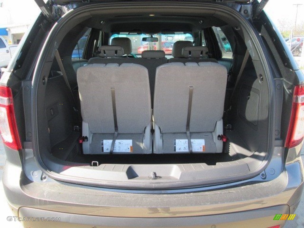 2015 Explorer XLT - Magnetic / Medium Light Stone photo #22