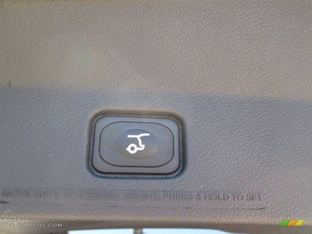 2015 Explorer XLT - Magnetic / Medium Light Stone photo #24