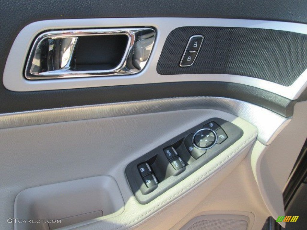 2015 Explorer XLT - Magnetic / Medium Light Stone photo #35