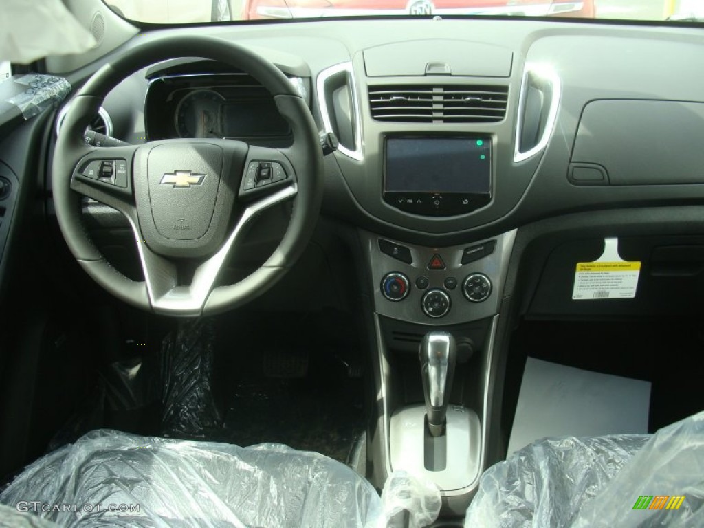 2015 Chevrolet Trax LTZ Dashboard Photos