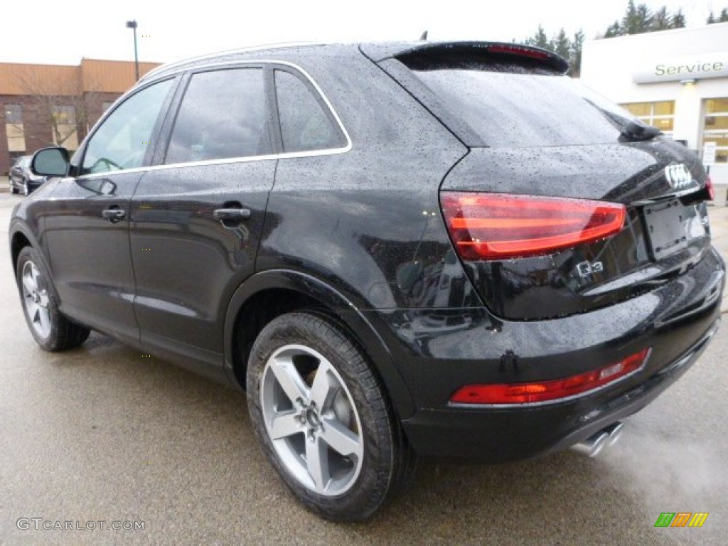 2015 Q3 2.0 TFSI Premium Plus quattro - Mythos Black Metallic / Black photo #2