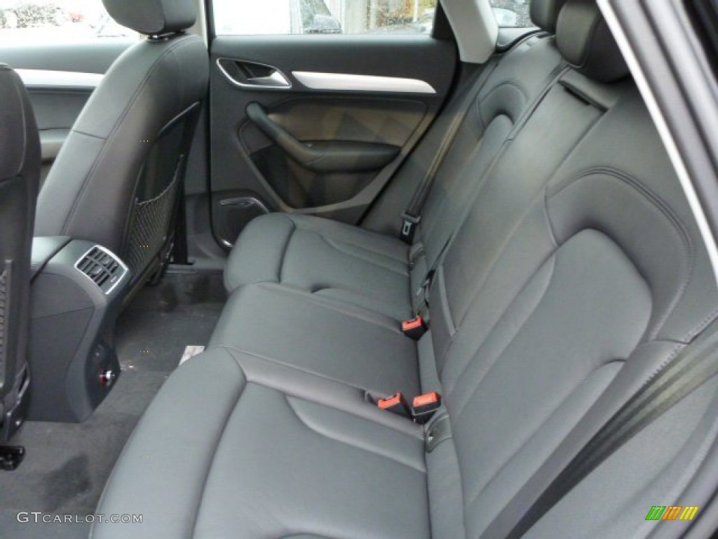 2015 Q3 2.0 TFSI Premium Plus quattro - Mythos Black Metallic / Black photo #8