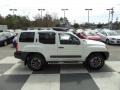 2015 Glacier White Nissan Xterra PRO-4X 4x4  photo #3