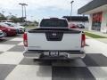 Glacier White - Frontier SV King Cab Photo No. 4