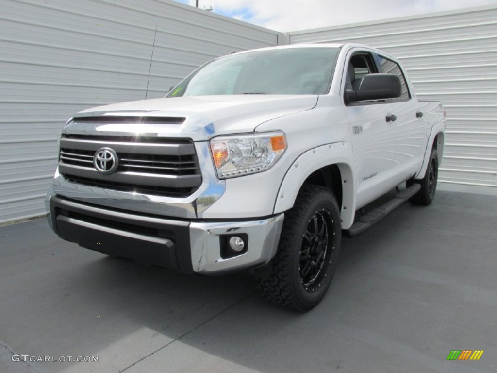 2015 Tundra SR5 CrewMax 4x4 - Super White / Graphite photo #7