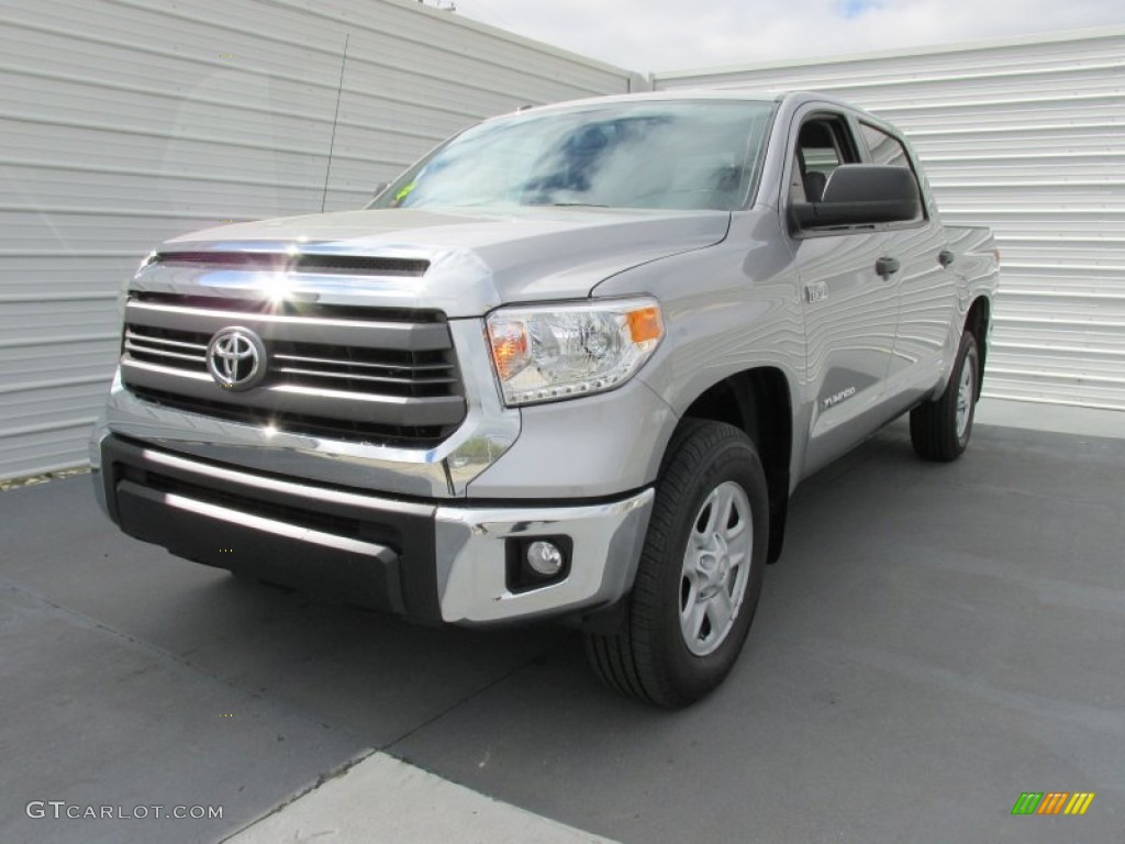 2015 Tundra SR5 CrewMax 4x4 - Silver Sky Metallic / Graphite photo #7