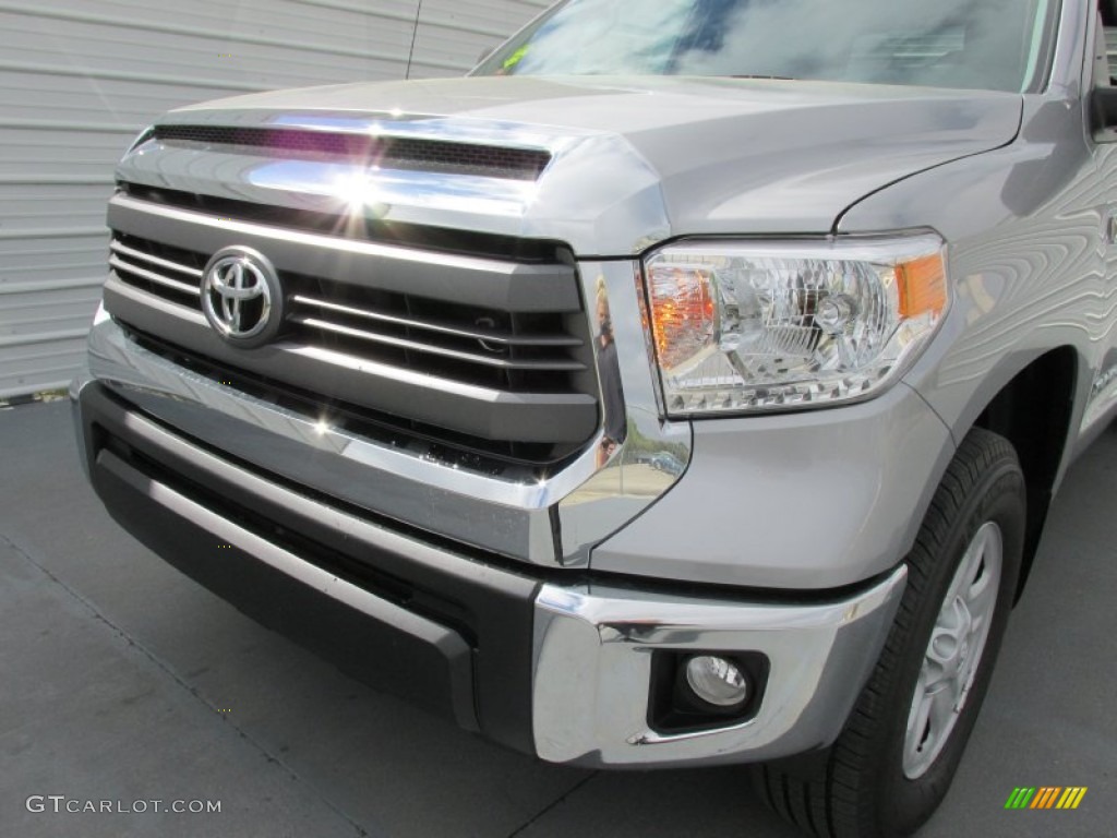 2015 Tundra SR5 CrewMax 4x4 - Silver Sky Metallic / Graphite photo #10