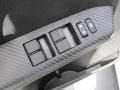 Super White - RAV4 XLE Photo No. 21