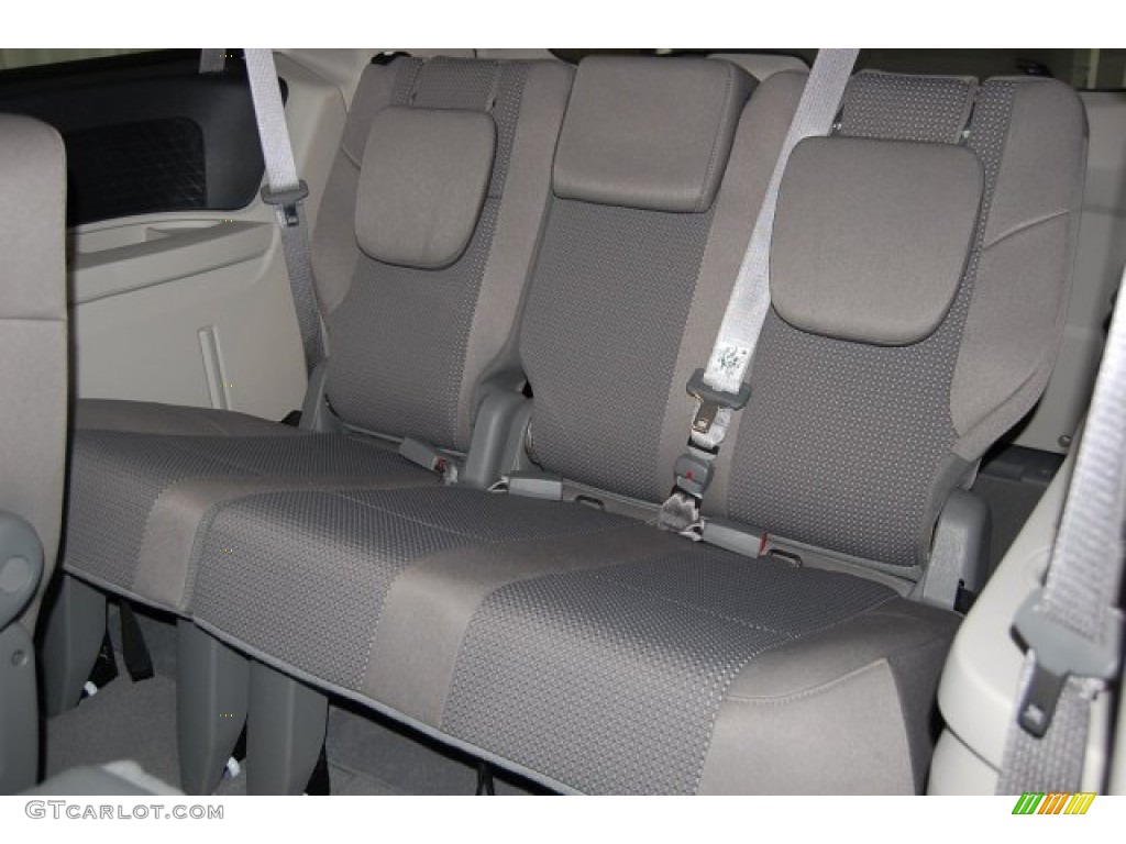 2011 Routan S - Calla Lily White / Aero Gray photo #23