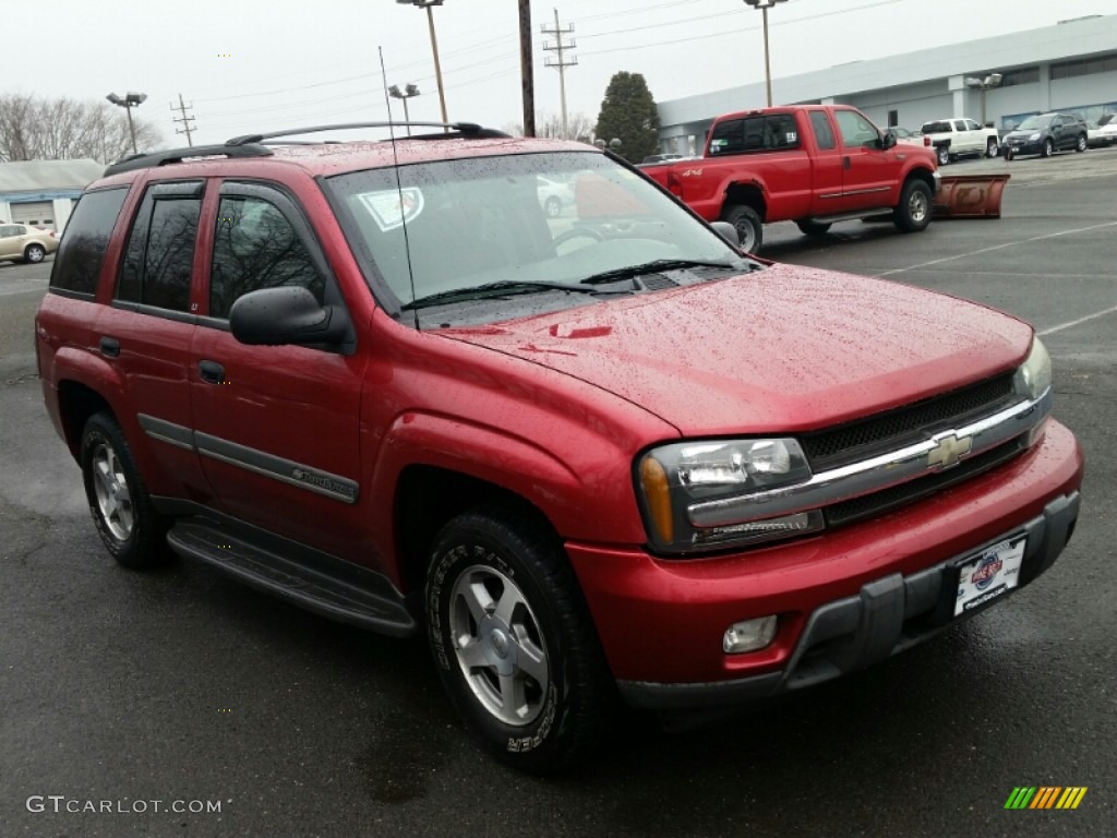2002 TrailBlazer LT 4x4 - Majestic Red Metallic / Dark Pewter photo #3
