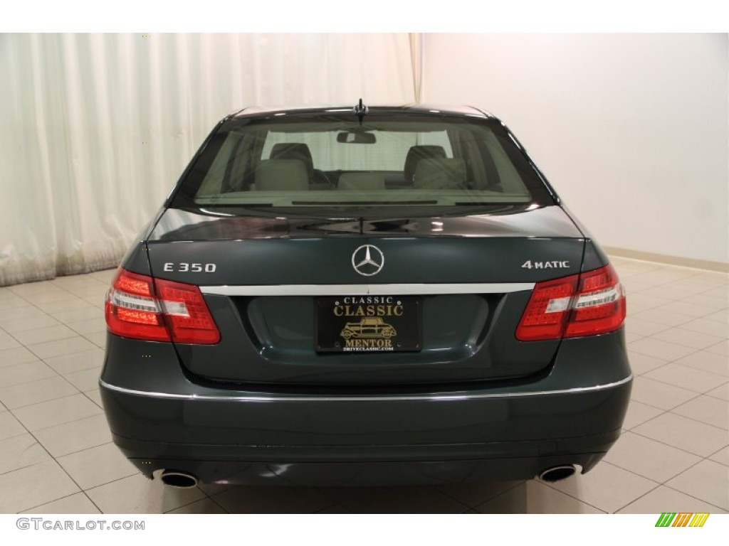 2010 E 350 4Matic Sedan - Jade Green Metallic / Almond Beige photo #19