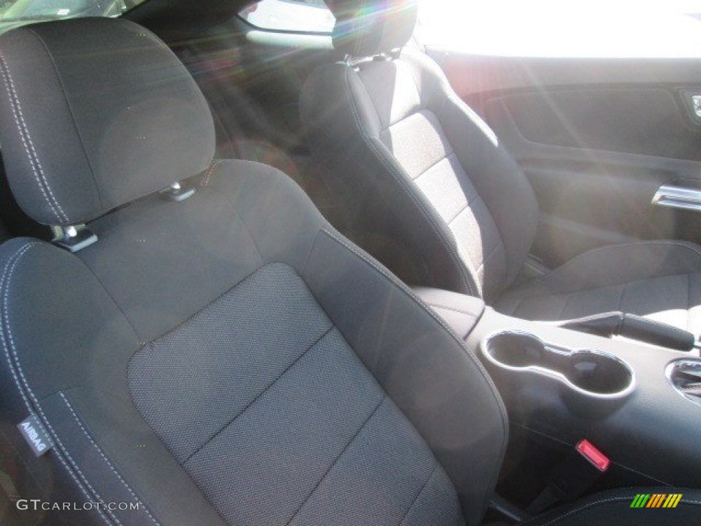 2015 Mustang V6 Coupe - Oxford White / Ebony photo #10