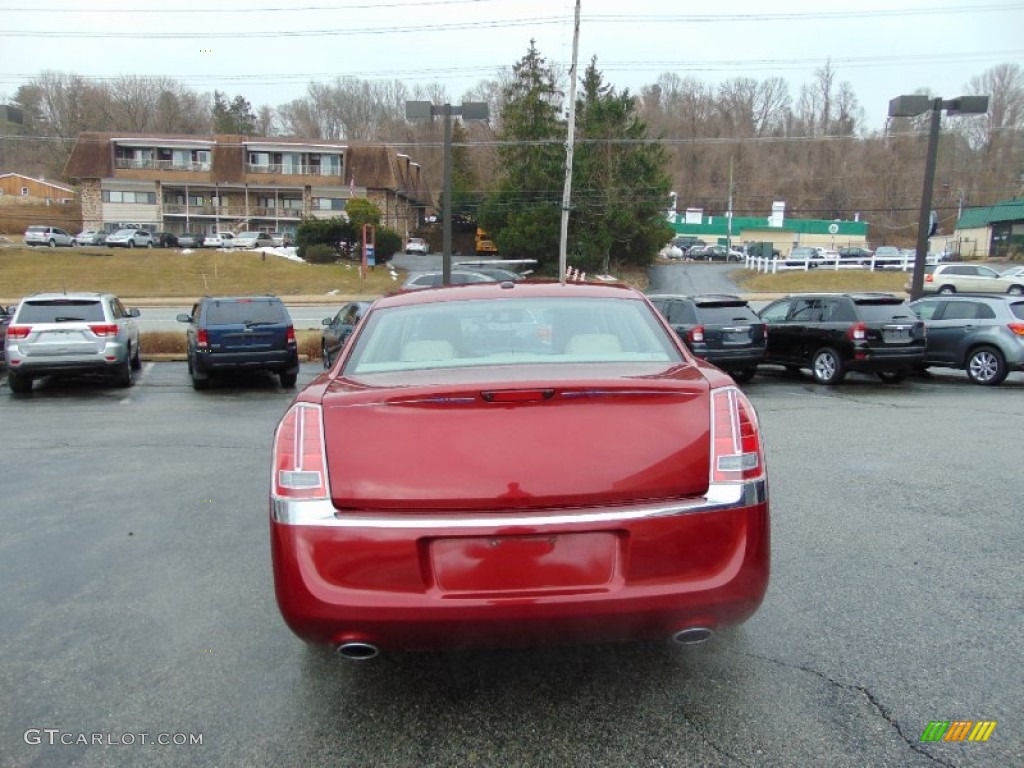2013 300 C - Deep Cherry Red Crystal Pearl / Dark Frost Beige/Light Frost Beige photo #4