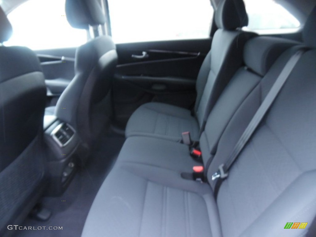 2016 Kia Sorento LX Rear Seat Photo #102559334