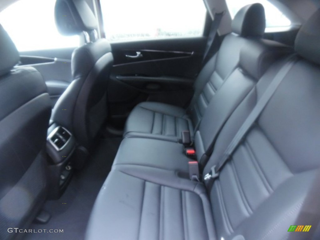 2016 Kia Sorento EX V6 AWD Rear Seat Photos