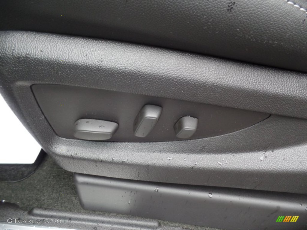 2015 Suburban LT 4WD - Black / Jet Black photo #44