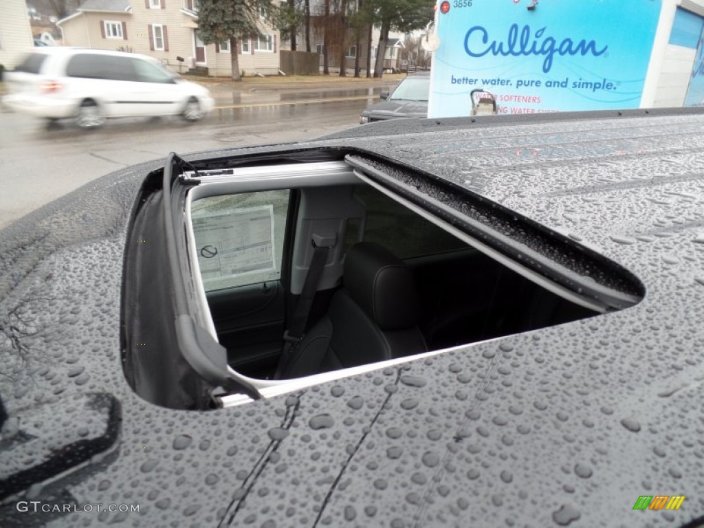 2015 Suburban LT 4WD - Black / Jet Black photo #65