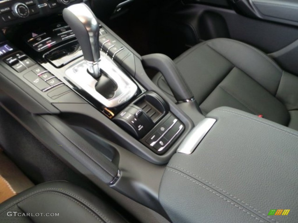 2016 Porsche Cayenne Standard Cayenne Model Controls Photo #102562510