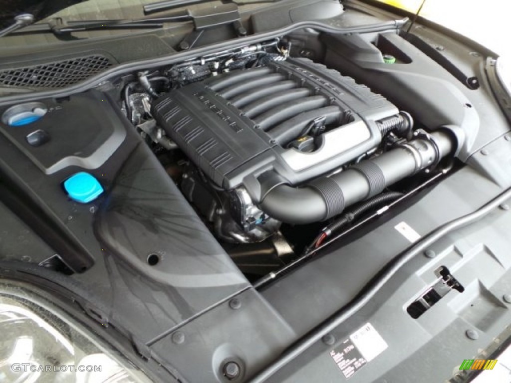 2016 Porsche Cayenne Standard Cayenne Model 3.6 Liter DFI DOHC 24-Valve VVT V6 Engine Photo #102562756